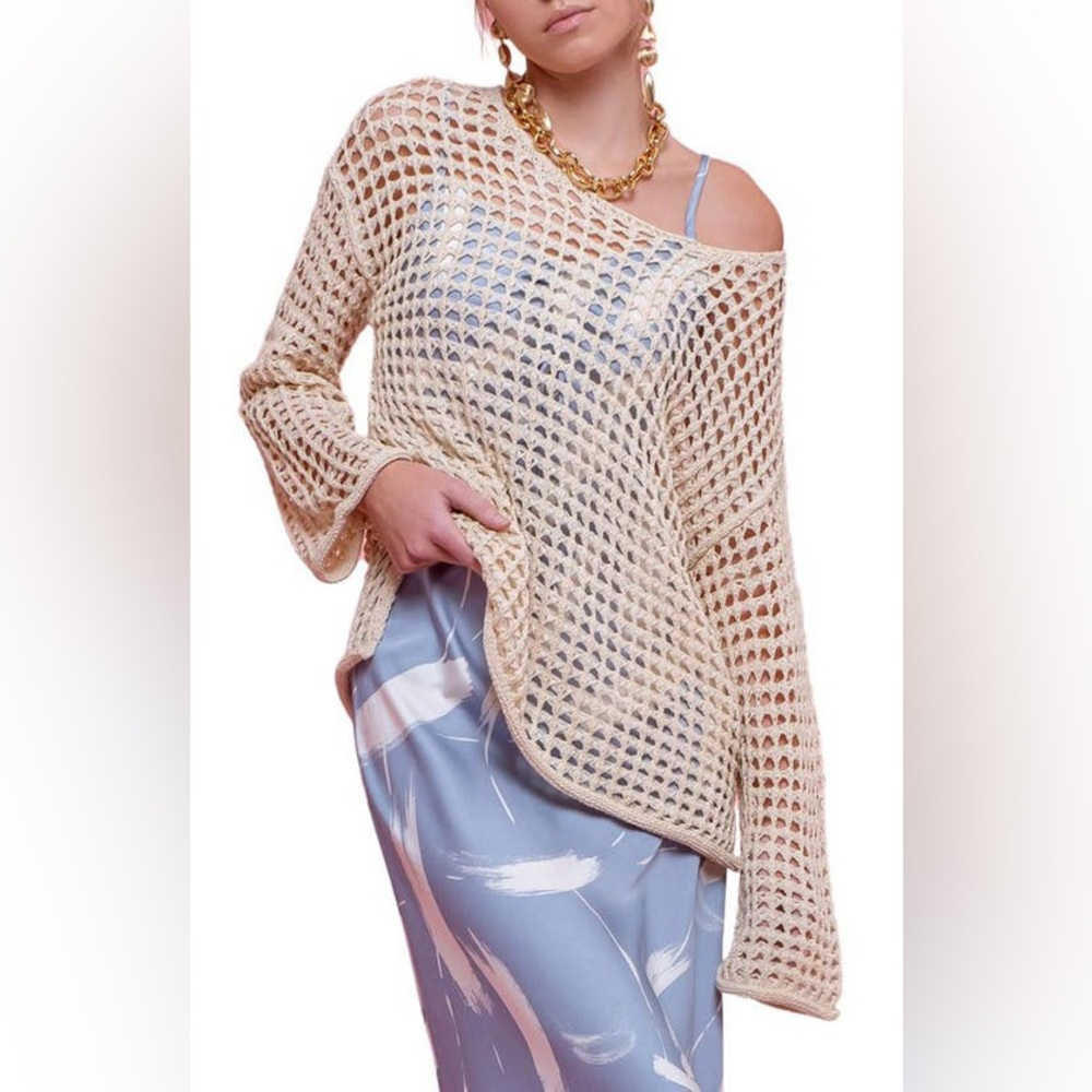 Relaxed Crochet Top in Natural